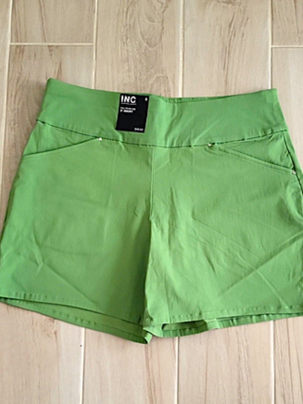 INC International Concepts Sweet Pea Green Women's Stretch Bermuda Shorts